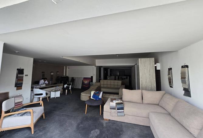 8421840 - Property Image 2