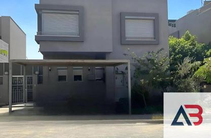 فيلا - 4 - 5 للبيع في كمبوند فيلدج جاردن القطامية - كمبوندات التجمع الخامس - التجمع الخامس - مدينة القاهرة الجديدة - القاهرة