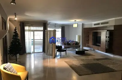 شقة - 3 غرف نوم - 3 حمامات للايجار في سرايات المعادي - حي المعادي - القاهرة