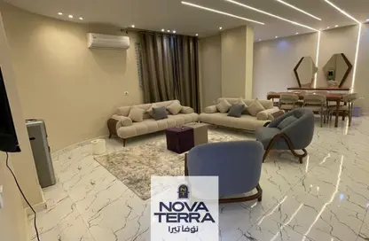 شقة - 3 غرف نوم - 3 حمامات للبيع في شارع البستان - الحي التاسع - الشيخ زايد - الجيزة