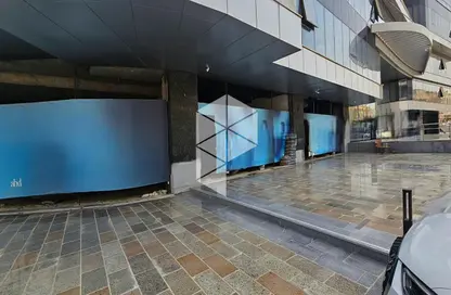 محل تجاري - استوديو - 2 حمامات للايجار في شارع ال ٩٠ الجنوبي - شارع التسعين الجنوبي - التجمع الخامس - مدينة القاهرة الجديدة - القاهرة