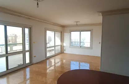 شقة - 3 غرف نوم - 2 حمامات للبيع في شارع جامعة الدول العربية - المهندسين - الجيزة