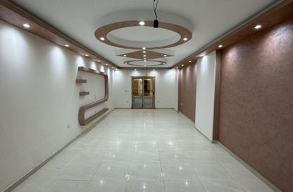 Apartment - 3 Bedrooms - 2 Bathrooms for sale in Al Lebeny Axis - El Mariouteya - Faisal - Hay El Haram - Giza