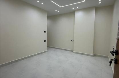 Apartment - 3 Bedrooms - 2 Bathrooms for sale in Gate 2 - Ahmose - Hadayek El Ahram - Giza