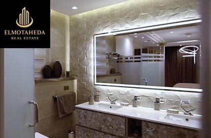 Villa - 4 Bedrooms - 4 Bathrooms for sale in Lake View Residence - 5th Settlement Compounds - The 5th Settlement - New Cairo City - Cairo