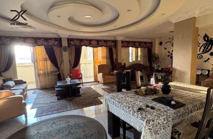 Apartment - 3 Bedrooms - 3 Bathrooms for sale in Al Nakib Sherif Ramzy St. - Hadara - Hay Wasat - Alexandria