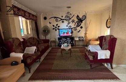 Apartment - 3 Bedrooms - 3 Bathrooms for sale in Al Nakib Sherif Ramzy St. - Hadara - Hay Wasat - Alexandria