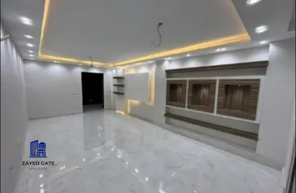 شقة - 3 غرف نوم - 2 حمامات للايجار في مدينة الخمائل - كمبوندات الشيخ زايد - الشيخ زايد - الجيزة