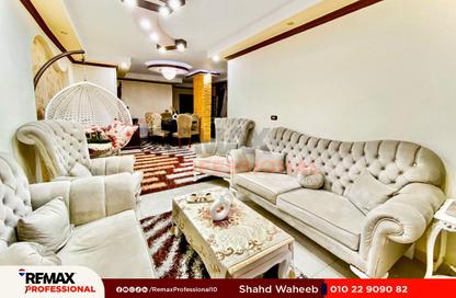 Apartment - 4 Bedrooms - 2 Bathrooms for sale in Al Wathiq St. - Ibrahimia - Hay Wasat - Alexandria