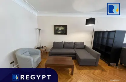 شقة - 3 غرف نوم - 3 حمامات للايجار في شارع الملك الفضل - الزمالك - القاهرة