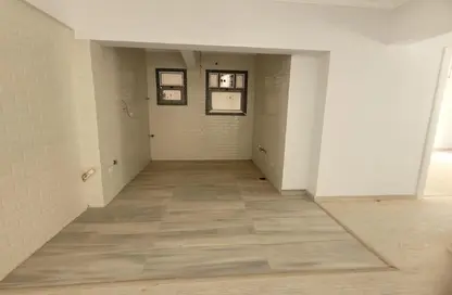 Apartment - 3 Bedrooms - 3 Bathrooms for sale in Mountain View iCity - 5th Settlement Compounds - The 5th Settlement - New Cairo City - Cairo