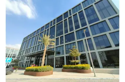 Office Space - 4 Bedrooms - 1 Bathroom for rent in Cairo Festival City - North Investors Area - New Cairo City - Cairo