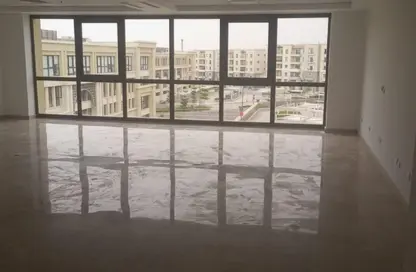 Office Space - 5 Bedrooms - 2 Bathrooms for rent in Mivida - 5th Settlement Compounds - The 5th Settlement - New Cairo City - Cairo