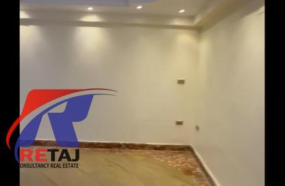 Apartment - 3 Bedrooms - 3 Bathrooms for rent in Mahmoud Ghoneim St. - 6th Zone - Nasr City - Cairo