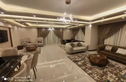 Apartment - 3 Bedrooms - 3 Bathrooms for rent in Lebanon St. - Mohandessin - Giza