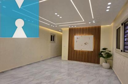 شقة - 2 غرف نوم - 2 حمامات للبيع في شارع غزه - المهندسين - الجيزة