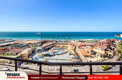 Apartment - 5 Bedrooms - 3 Bathrooms for sale in Al Geish Road - Glim - Hay Sharq - Alexandria