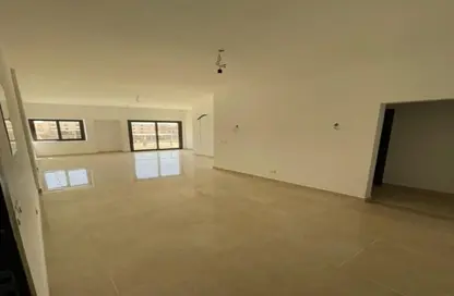 شقة - 3 غرف نوم - 3 حمامات للايجار في مون ريزيدنس - فيفث سكوير - التجمع الخامس - مدينة القاهرة الجديدة - القاهرة