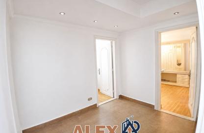 Apartment - 3 Bedrooms - 2 Bathrooms for sale in Roushdy St. - Roushdy - Hay Sharq - Alexandria