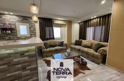 Apartment - 3 Bedrooms - 2 Bathrooms for rent in Al Hekma St. - Sheikh Zayed City - Giza