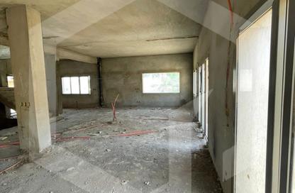 Villa - 5 Bedrooms - 4 Bathrooms for sale in Jubail - 26th of July Corridor - 6 October City - Giza Villa - 5 Bedrooms - 4 Bathrooms for sale in Jubail - 26th of July Corridor - 6 October City - Giza