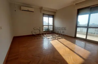 شقة - 3 غرف نوم - 2 حمامات للبيع في شارع سريلانكا - الزمالك - القاهرة