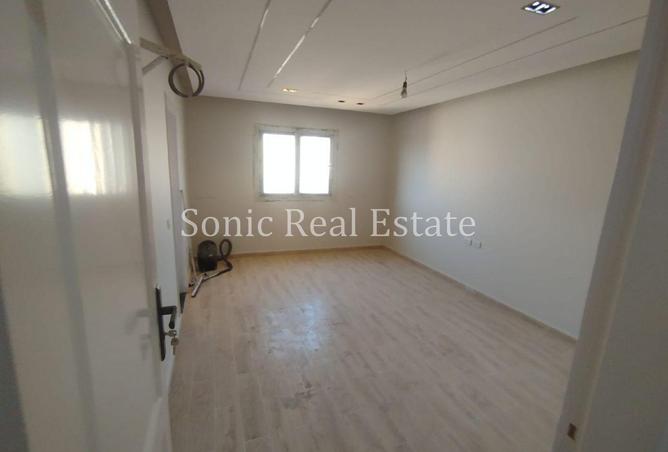72722471 - Property Image 2