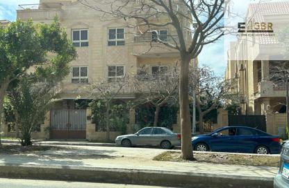 Whole Building - 7+ Bedrooms - 7+ Bathrooms for sale in District 2 - The 5th Settlement - New Cairo City - Cairo