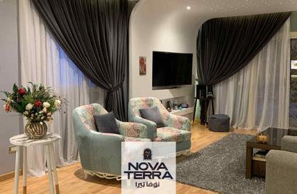 Apartment - 4 Bedrooms - 2 Bathrooms for sale in Zayed 2000 - 4th District - Sheikh Zayed City - Giza Apartment - 4 Bedrooms - 2 Bathrooms for sale in Zayed 2000 - 4th District - Sheikh Zayed City - Giza