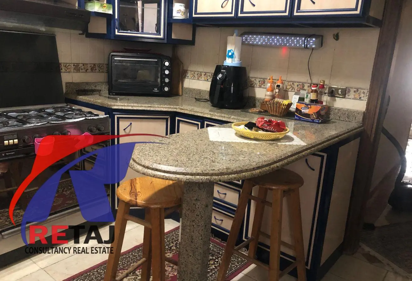 112710402 - Property Main Image