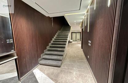 Villa - 4 Bedrooms - 4 Bathrooms for sale in Hyde Park Central - The 6th Settlement - New Cairo City - Cairo