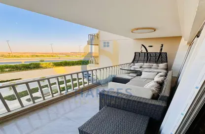 Apartment - 2 Bedrooms - 3 Bathrooms for sale in Cluster 18 - Hyde Park - New Cairo City - Cairo