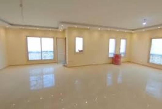 8712182 - Property Image 2