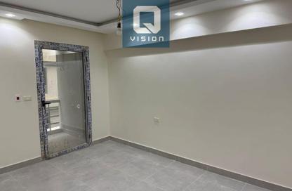 Apartment - 2 Bedrooms - 1 Bathroom for rent in Landmark - Nasr City Compounds - Nasr City - Cairo