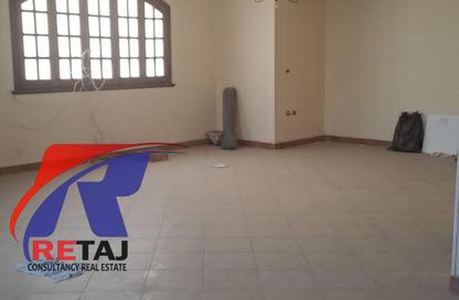 Apartment - 2 Bedrooms - 1 Bathroom for sale in Street 11 - District 3 - The 5th Settlement - New Cairo City - Cairo