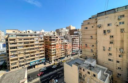 Apartment - 3 Bedrooms - 2 Bathrooms for sale in Ahmed Shawky St. - Sidi Gaber - Hay Sharq - Alexandria