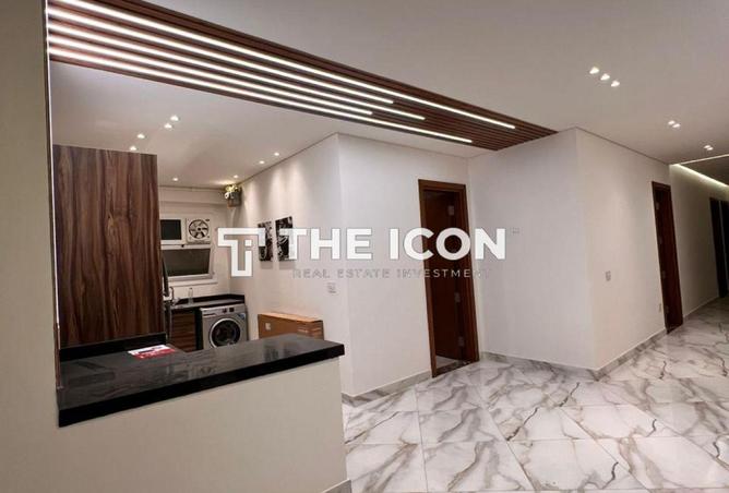 77337500 - Property Image 2