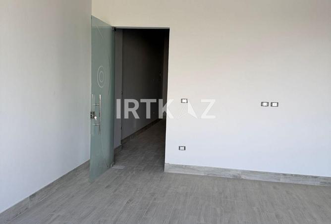 8720105 - Property Image 3