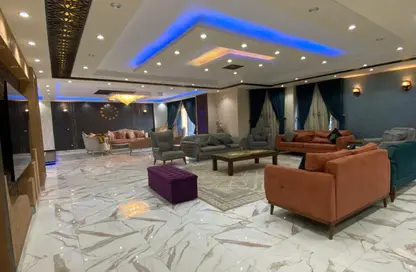 شقة - 4 غرف نوم - 4 حمامات للبيع في شارع نهرو - روكسي - مصر الجديدة - القاهرة