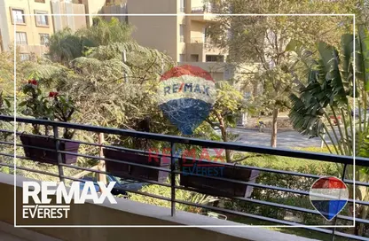 Apartment - 3 Bedrooms - 3 Bathrooms for rent in Village West - Sheikh Zayed Compounds - Sheikh Zayed City - Giza