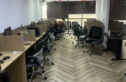 مساحات مكتبية - 3 غرف نوم - 1 حمام للايجار في ريحانة بلازا - زهراء المعادي - حي المعادي - القاهرة