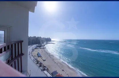 شقة - 3 غرف نوم - 2 حمامات للايجار في طريق الجيش - ميامي - حي اول المنتزة - الاسكندرية