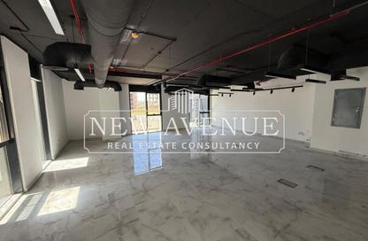 Office Space - 3 Bedrooms - 1 Bathroom for rent in Hyde Park Business District Mall - South Teseen St. - The 5th Settlement - New Cairo City - Cairo
