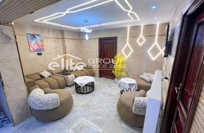 Apartment - 3 Bedrooms - 2 Bathrooms for sale in Miami - Hay Awal El Montazah - Alexandria