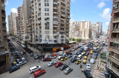 شقة - 3 غرف نوم - 2 حمامات للبيع في شارع محمود العيسوي - سيدي بشر - حي اول المنتزة - الاسكندرية