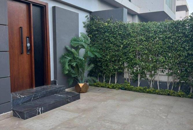 89893318 - صورة العقار 2
