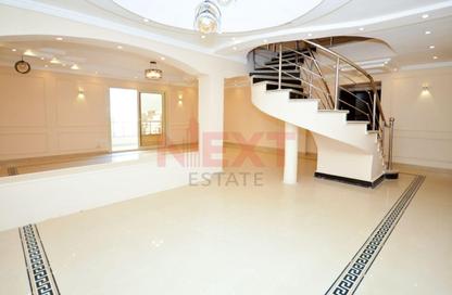 Duplex - 6 Bedrooms - 3 Bathrooms for sale in Ahmed Allam St. - Sporting - Hay Sharq - Alexandria