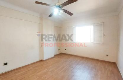 Apartment - 3 Bedrooms - 2 Bathrooms for rent in Al Geish Road - Saraya - Sidi Beshr - Hay Awal El Montazah - Alexandria