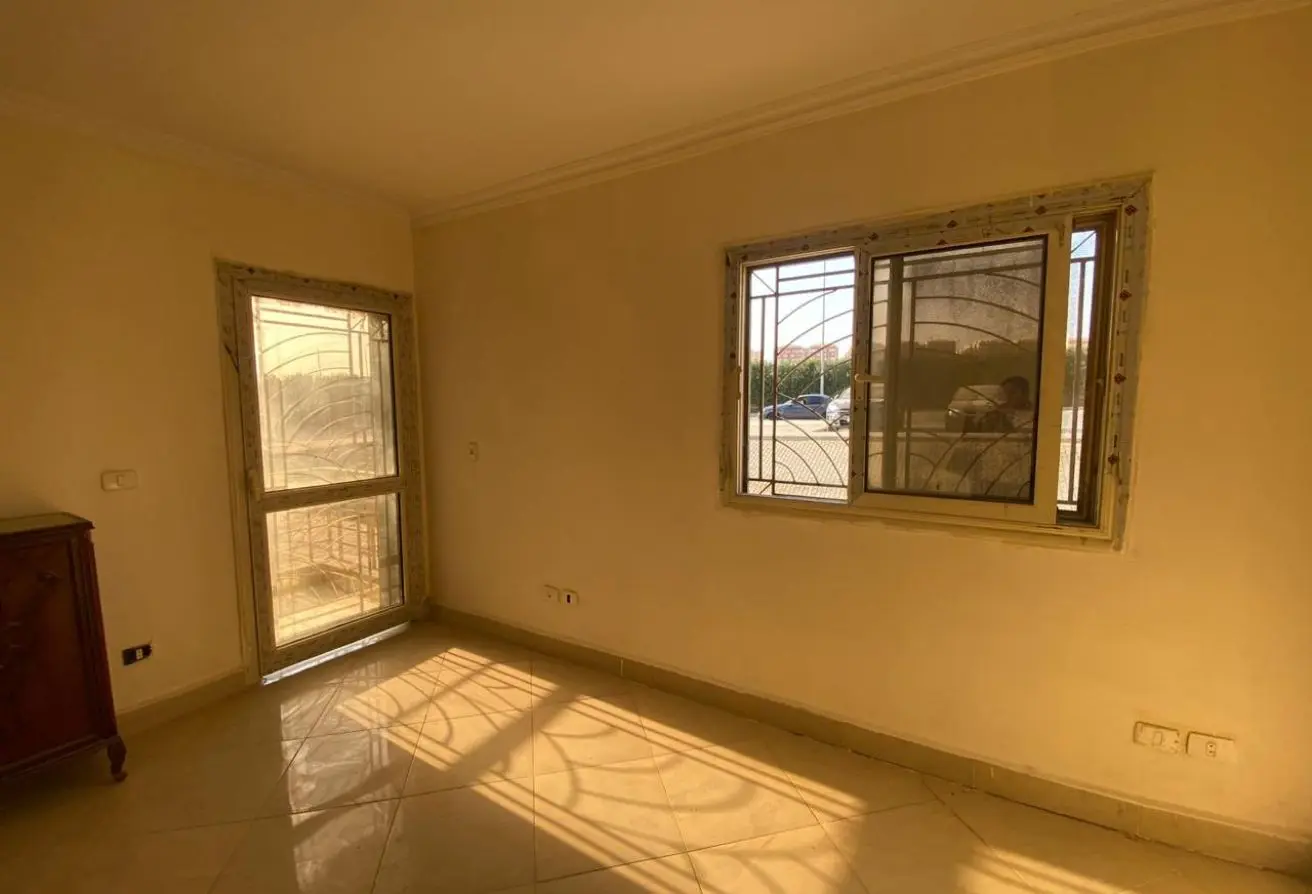 112428764 - Property Main Image