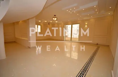 Duplex - 4 Bedrooms - 3 Bathrooms for sale in Ahmed Allam St. - Sporting - Hay Sharq - Alexandria